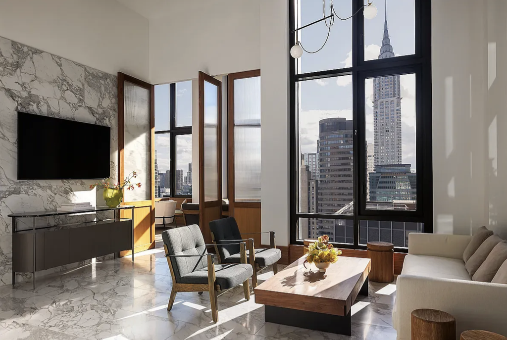 135 East 47th Street, Unit 3D photo 9