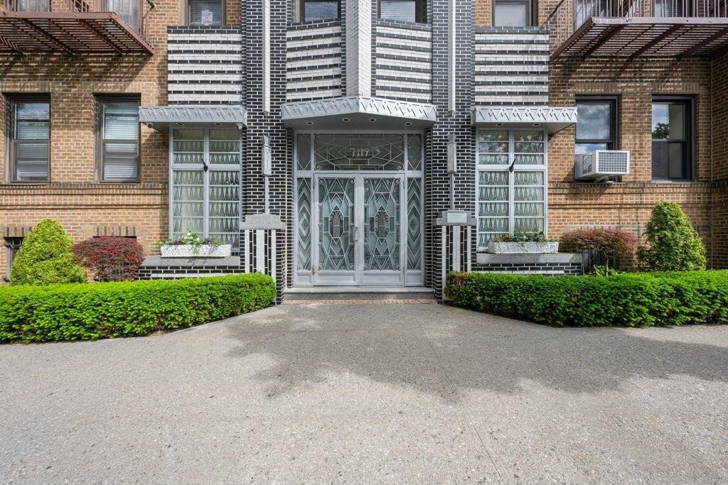 7119 Shore Road, Unit 3E photo 8