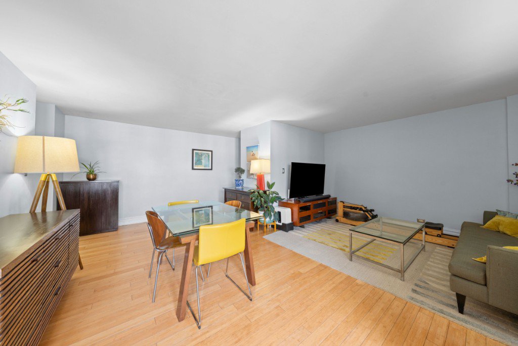 385 Grand Street, Unit L1101 photo 2