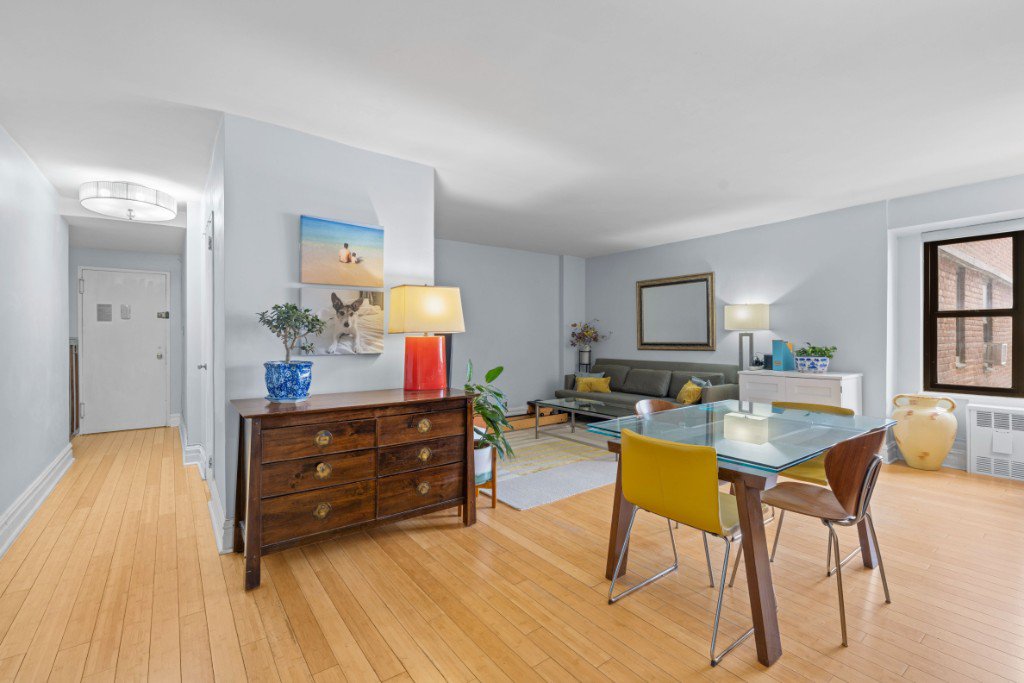 385 Grand Street, Unit L1101 photo 3