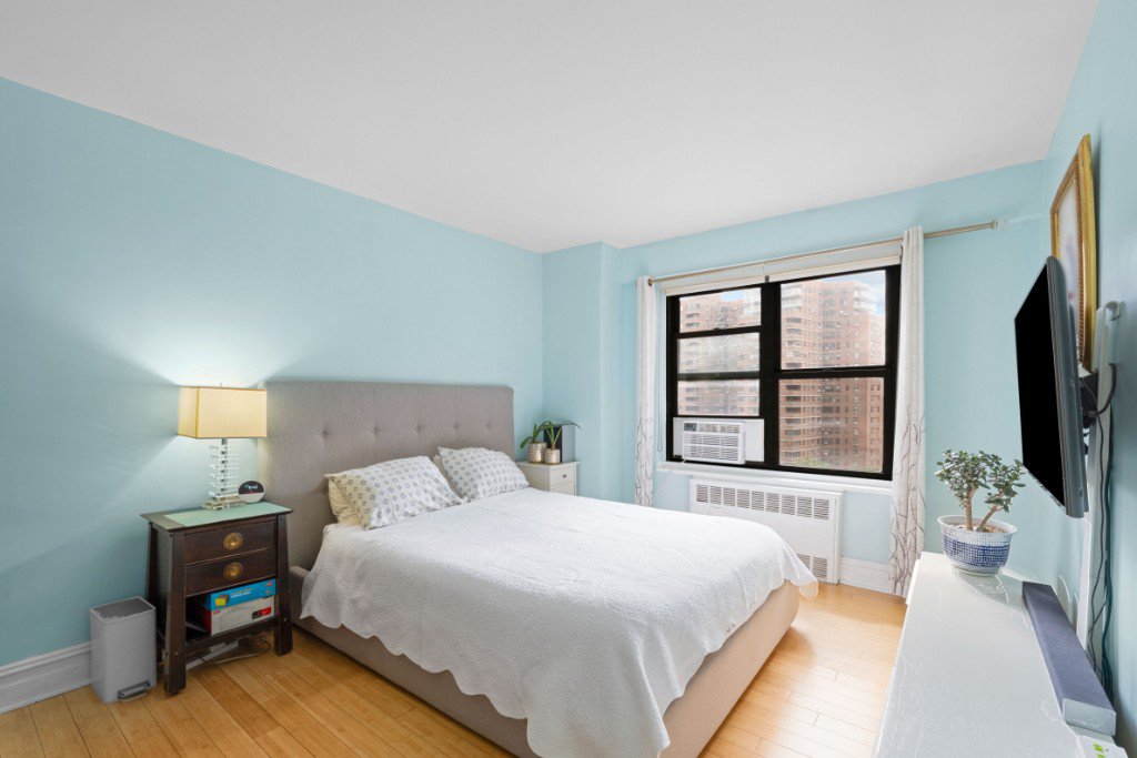 385 Grand Street, Unit L1101 photo 10