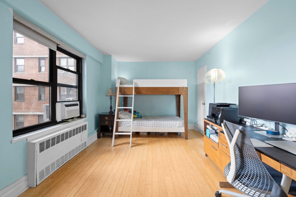 385 Grand Street, Unit L1101 photo 12