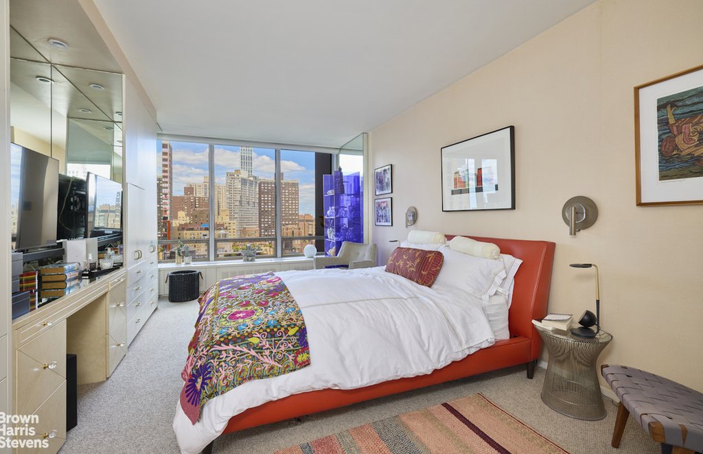 860 United Nations Plaza, Unit 20C photo 5