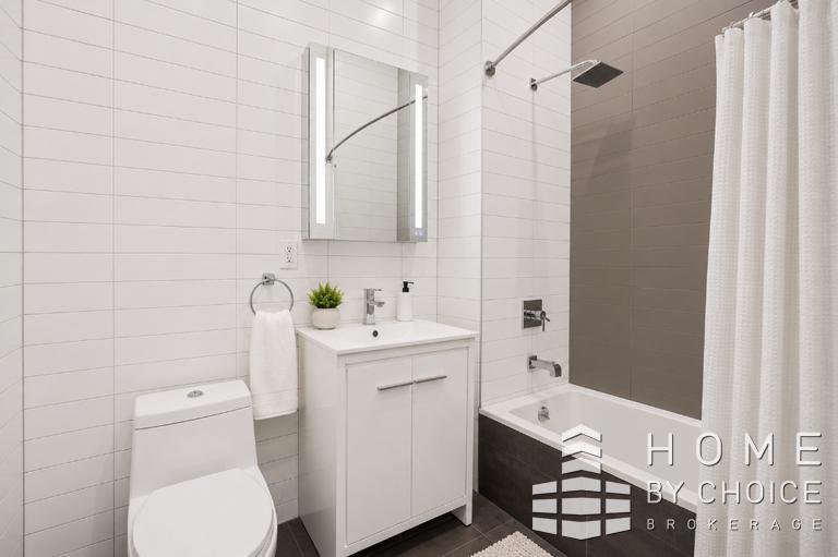 841 Dekalb Avenue, Unit 1R photo 14