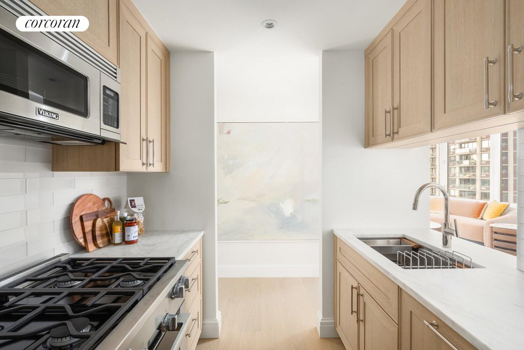 400 East 84th Street, Unit 5C photo 3