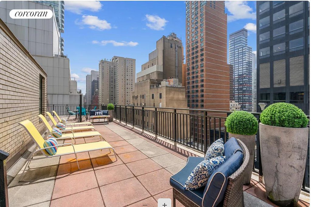 209 East 56th Street, Unit 7G photo 11