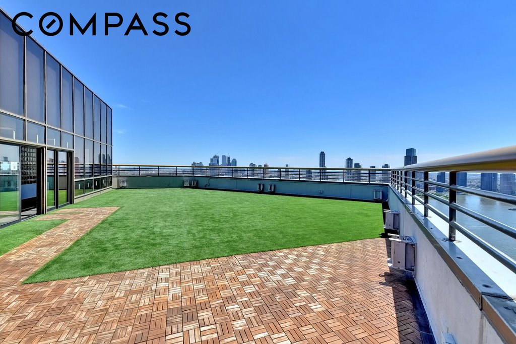 630 First Avenue, Unit 18G photo 9
