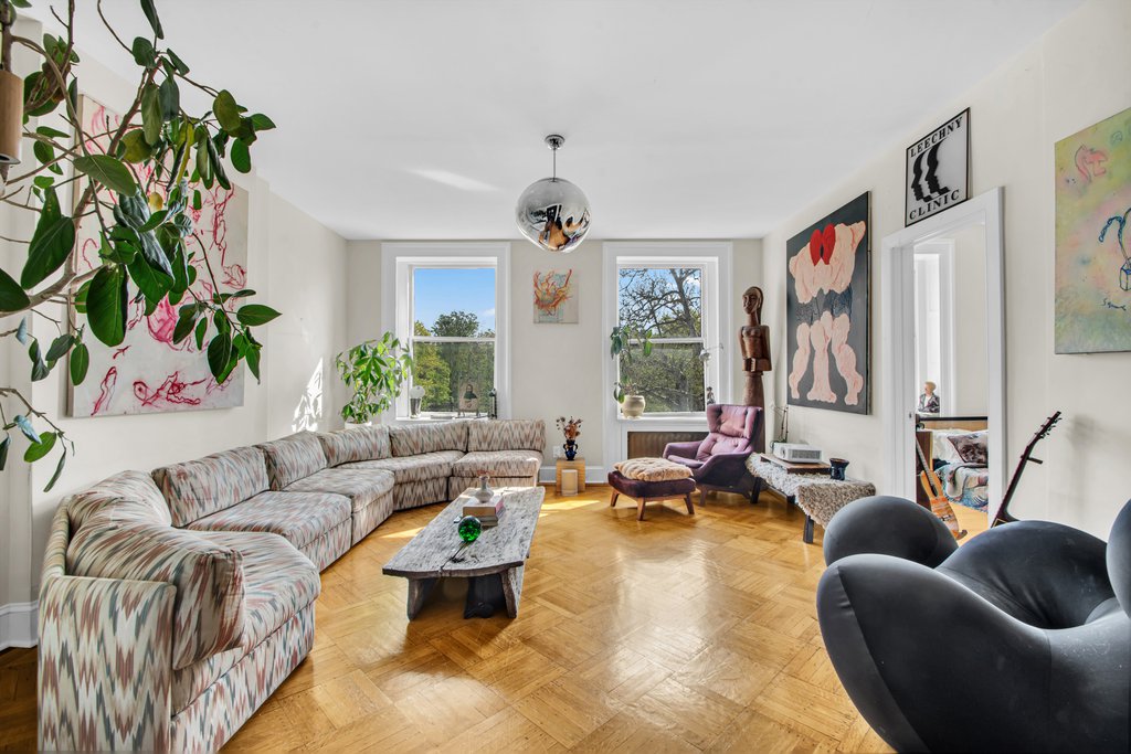 307 East 10th Street – For Sale photo 24