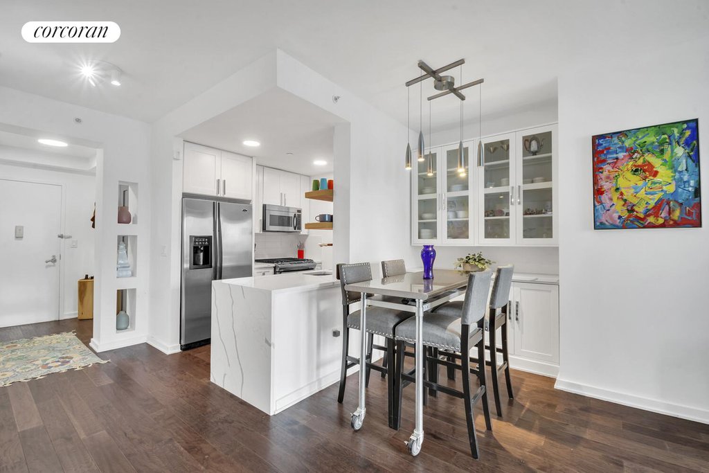425 Fifth Avenue, Unit 26D photo 4