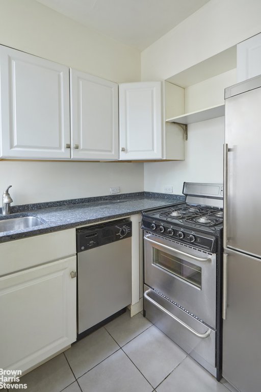 2 Horatio Street, Unit 5F photo 7