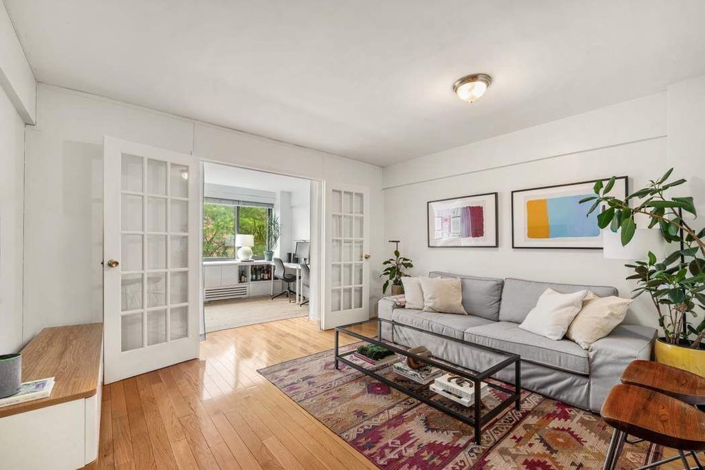 420 East 64th Street, Unit E5F photo 3