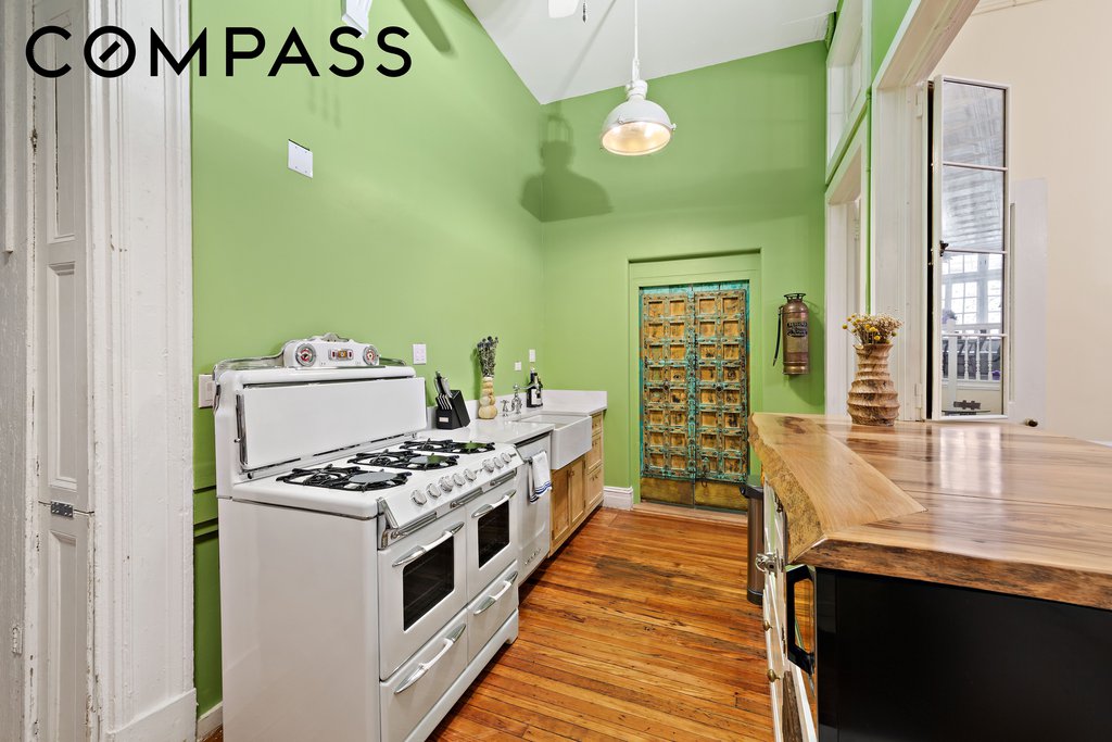 5 Great Jones Street, Unit 2 photo 6