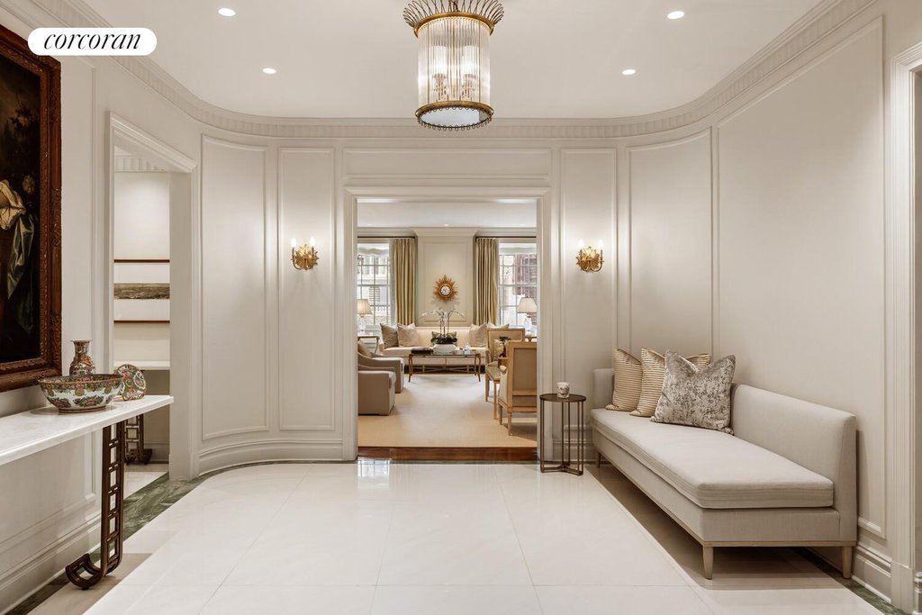 580 Park Avenue, Unit 7A photo 3