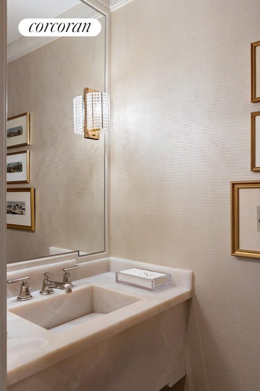 580 Park Avenue, Unit 7A photo 13
