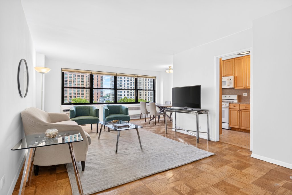185 West End Avenue, Unit 7R