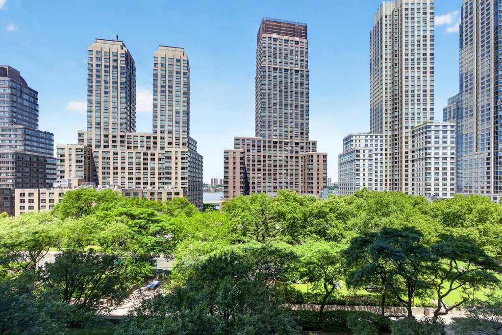 185 West End Avenue, Unit 7R photo 3