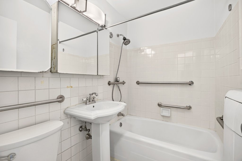 185 West End Avenue, Unit 7R photo 6