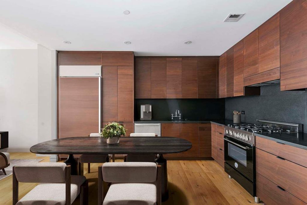 540 West 28th Street, Unit 2B photo 3