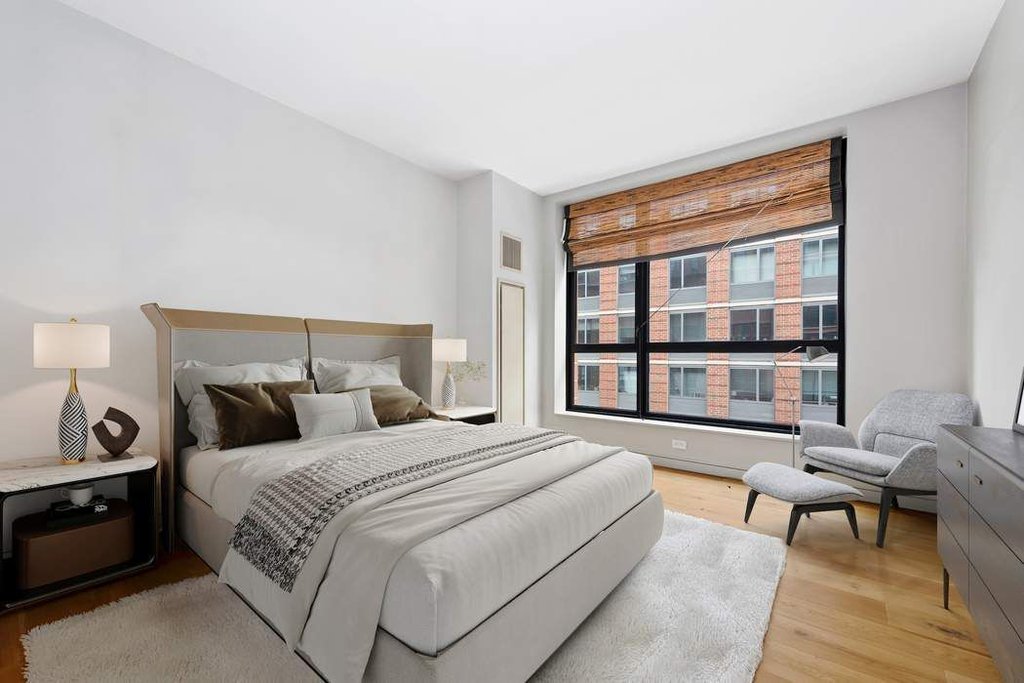 540 West 28th Street, Unit 2B photo 5