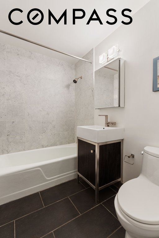 900 Park Avenue, Unit 8D photo 7