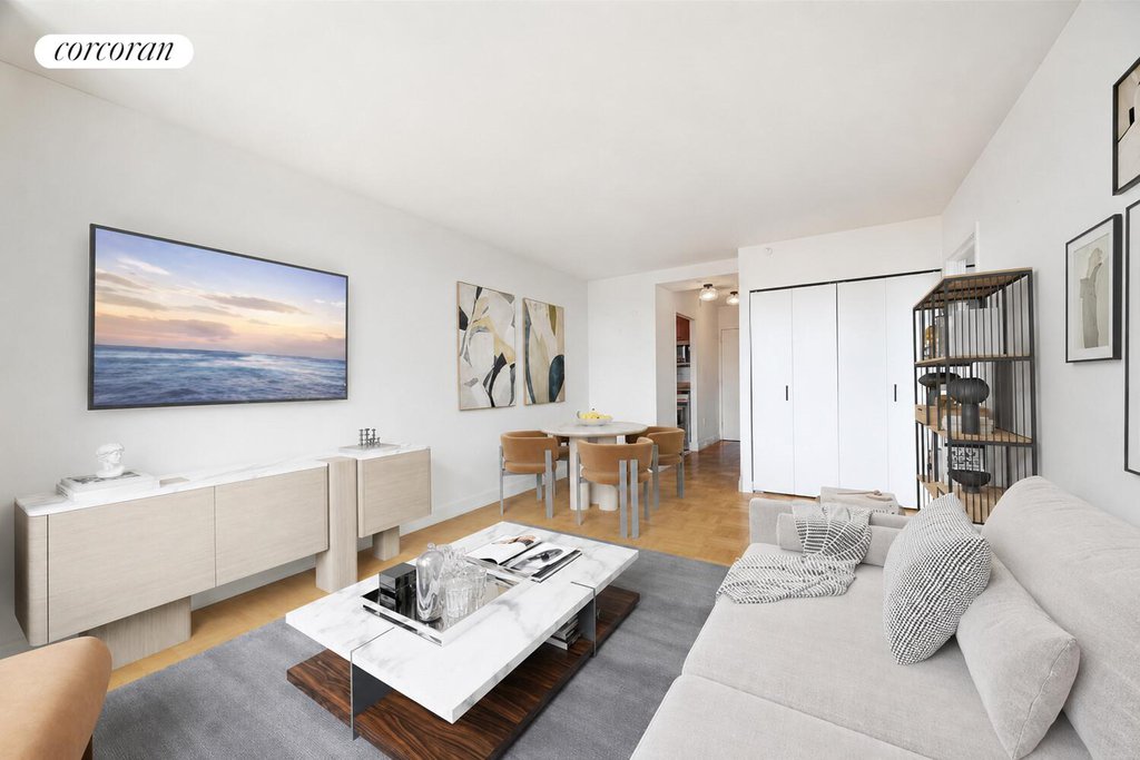 217 East 96th Street, Unit 31F photo 2