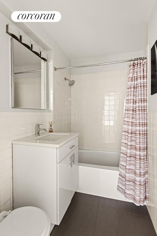 201 East 66th Street, Unit 16B photo 5