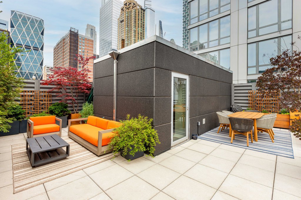 310 West 52nd Street, Unit 6E photo 12