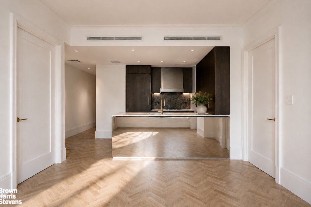 50 Clinton Street, Unit 3A photo 2