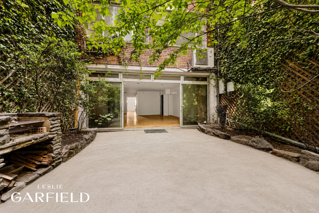 410 East 50th Street – For Sale photo 4