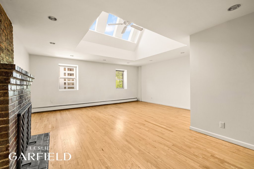 410 East 50th Street – For Sale photo 12
