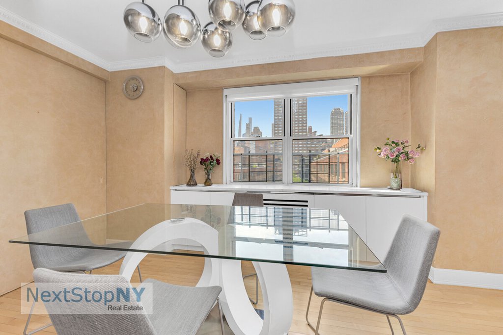 1175 York Avenue, Unit 15LM photo 3