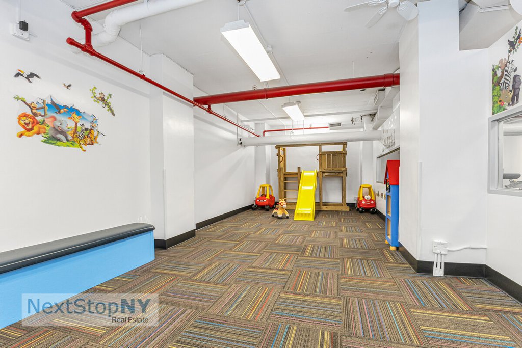 1175 York Avenue, Unit 15LM photo 17