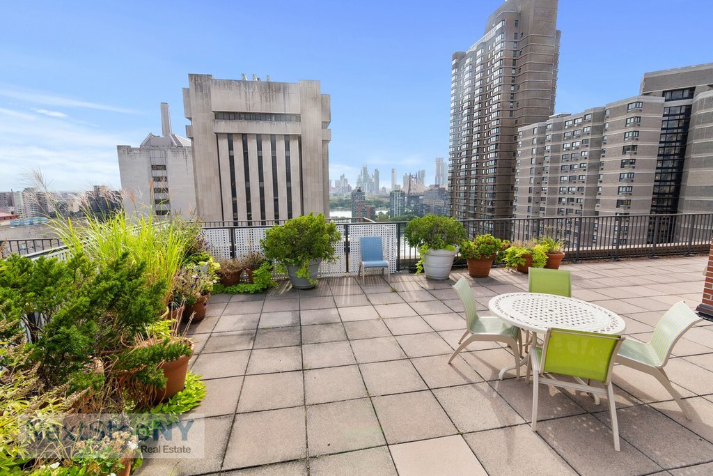 1175 York Avenue, Unit 15LM photo 19