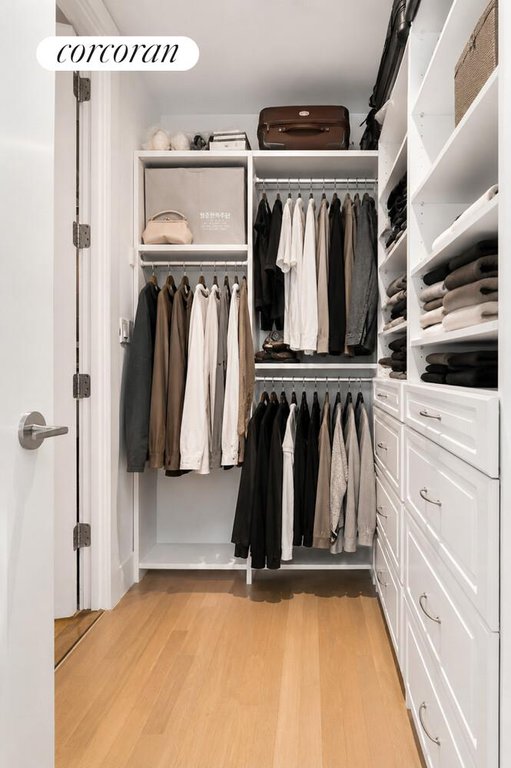 5-19 Borden Avenue, Unit 9J photo 4