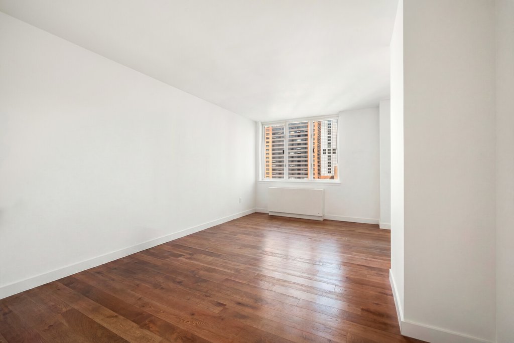 225 Rector Place, Unit 10T photo 10