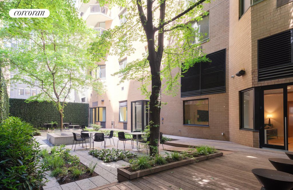 234 East 46th Street, Unit 705 photo 14