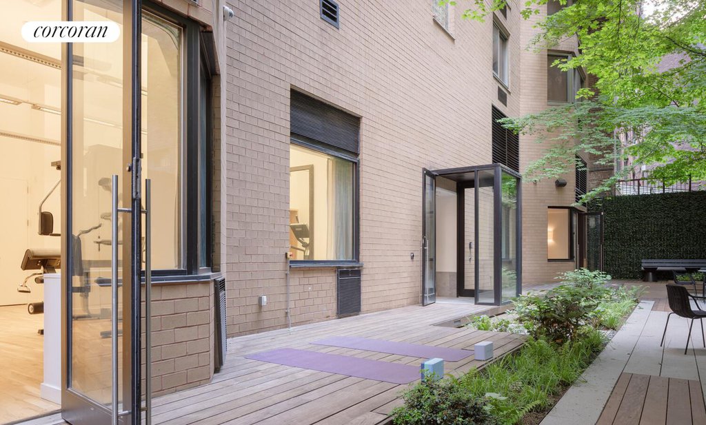 234 East 46th Street, Unit 705 photo 16