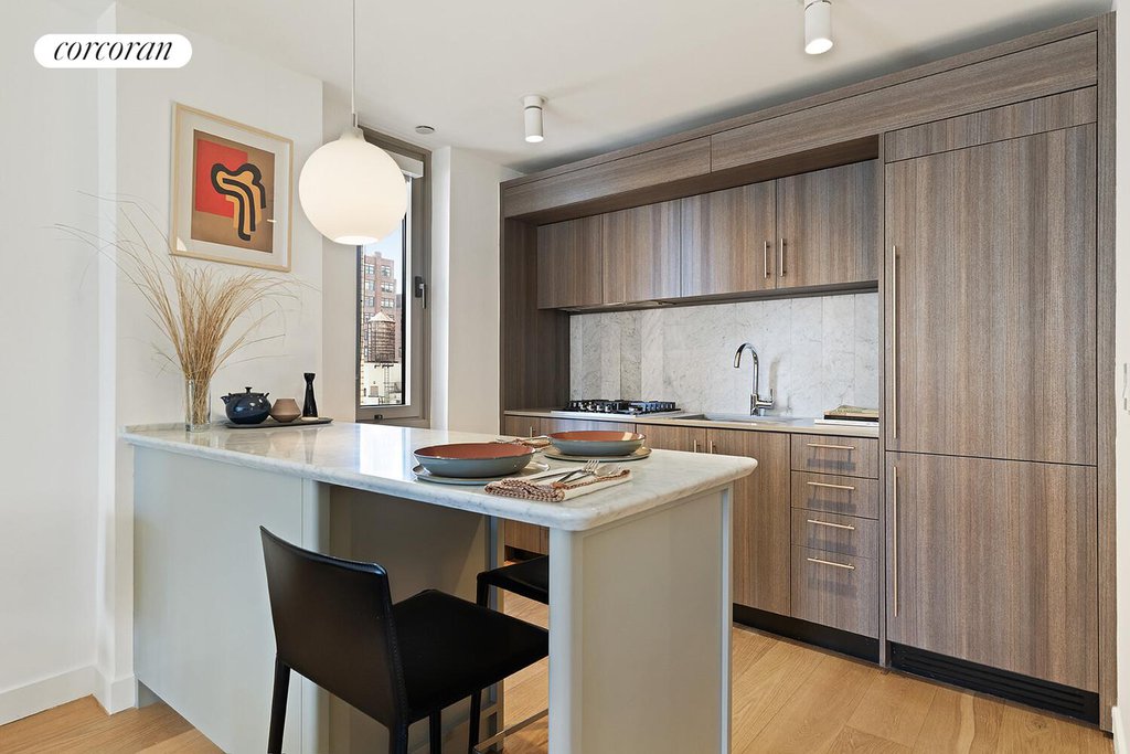 234 East 46th Street, Unit 1504 photo 3