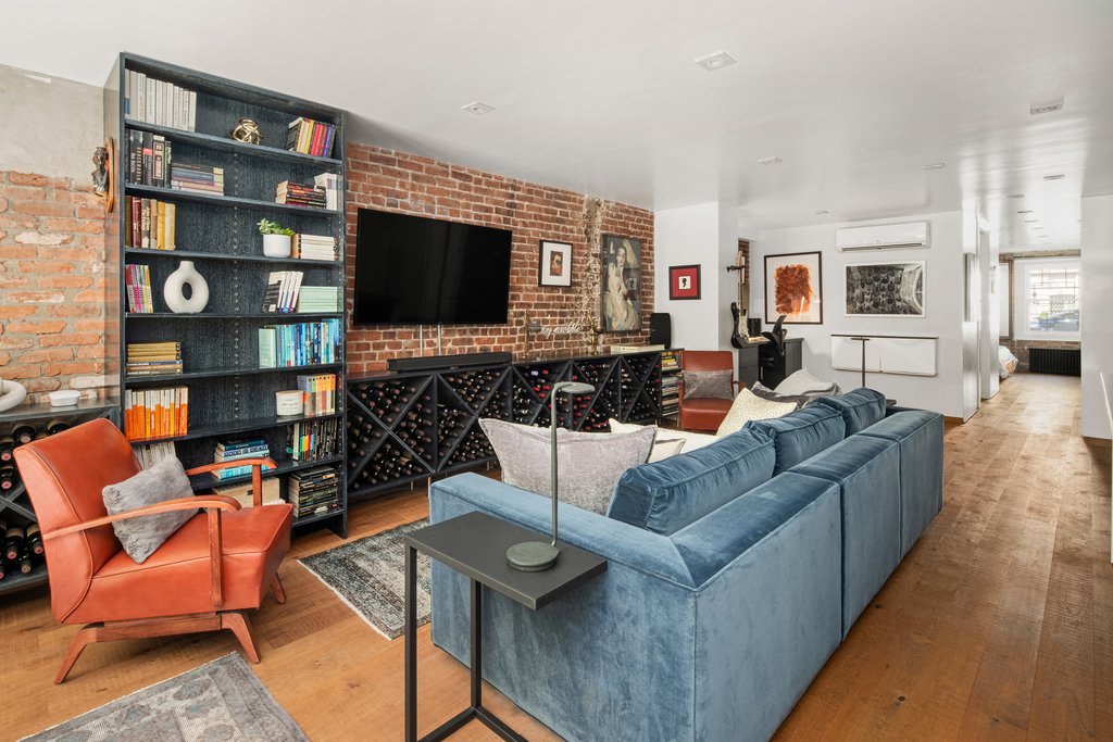 310 East 51st Street, Unit 1 photo 6