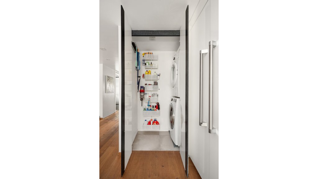 310 East 51st Street, Unit 1 photo 11