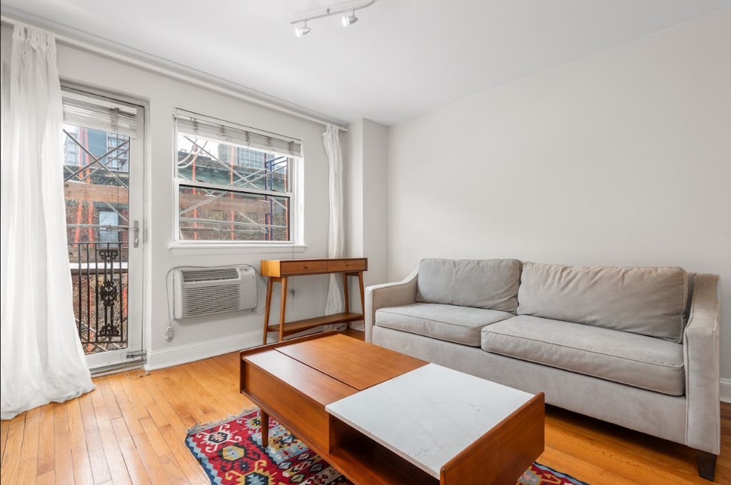 211 Thompson Street, Unit 5M photo 2
