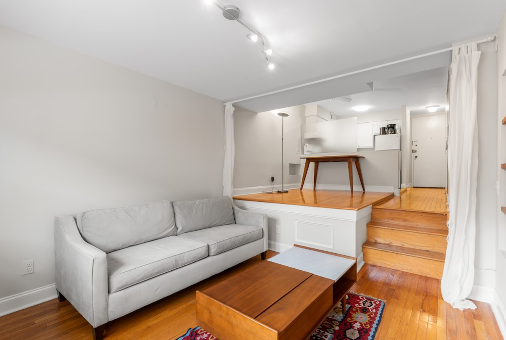 211 Thompson Street, Unit 5M photo 4