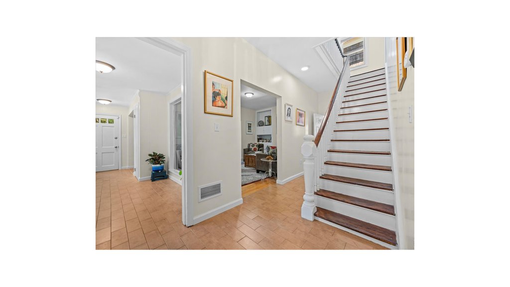 5600 Mosholu Avenue – For Sale photo 6