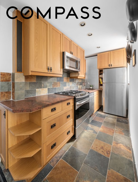 408 West 34th Street, Unit 5B photo 5