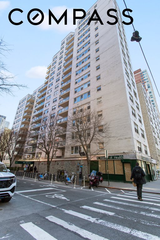400 East 77th Street, Unit 6C photo 9