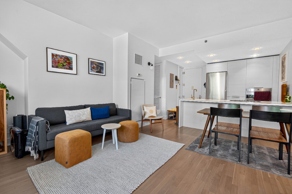 5-19 Borden Avenue, Unit 2C
