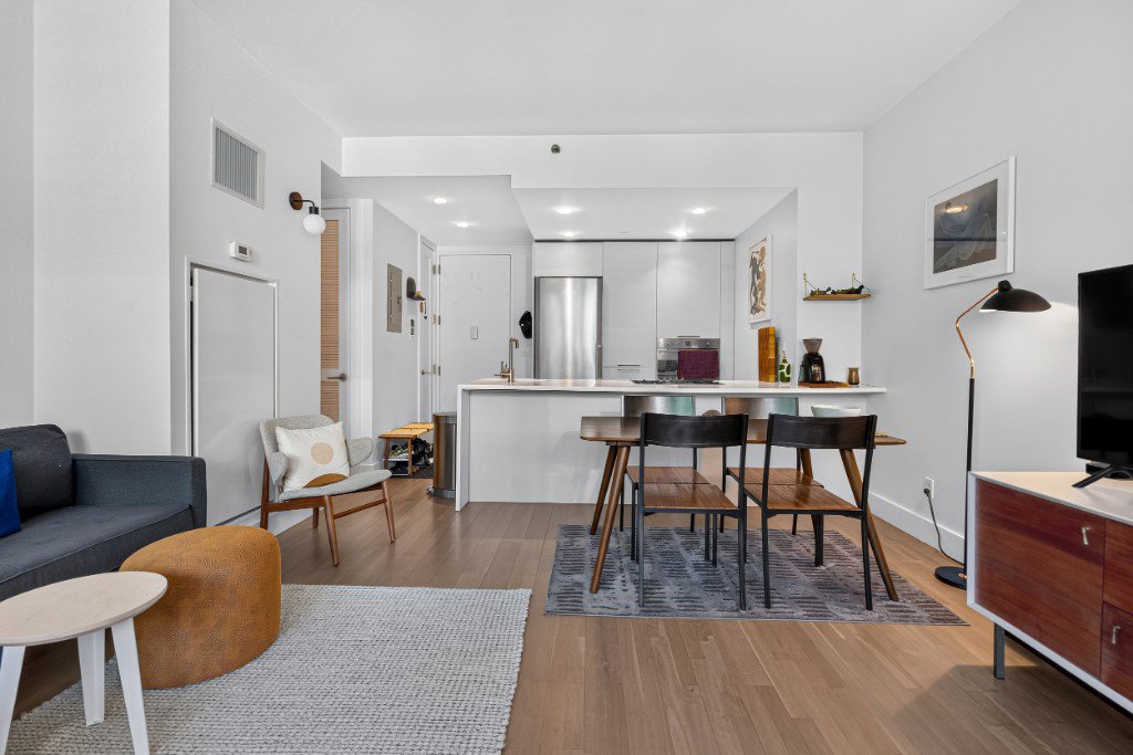 5-19 Borden Avenue, Unit 2C photo 3