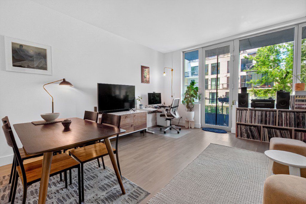 5-19 Borden Avenue, Unit 2C photo 5