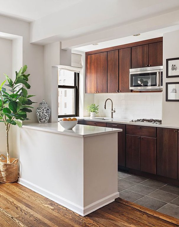 161 West 16th Street, Unit 10H photo 4