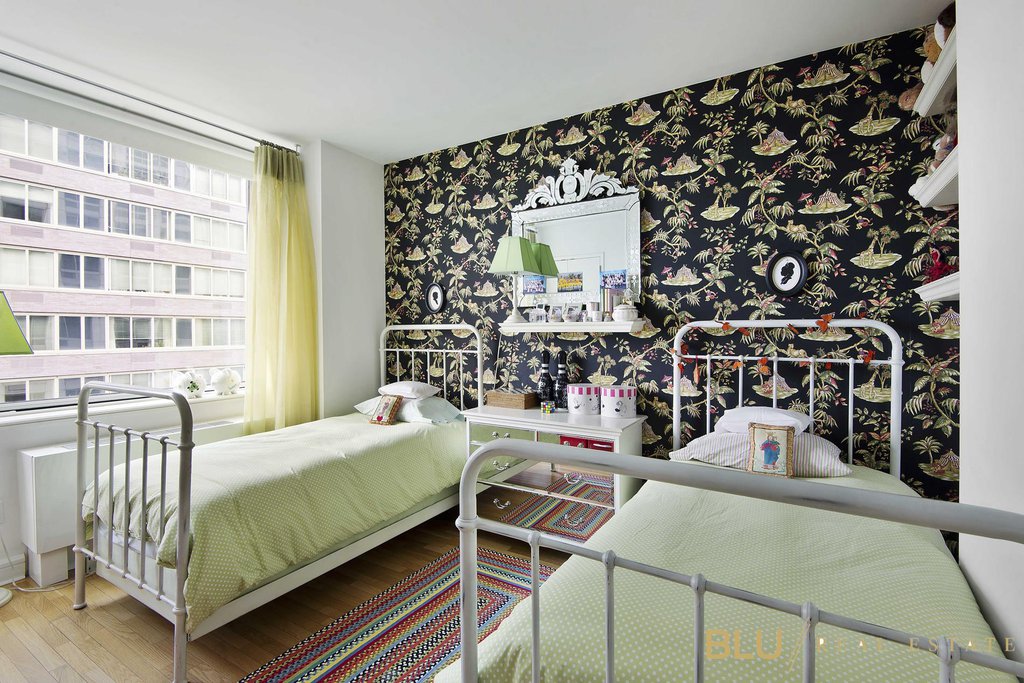 120 Riverside Boulevard, Unit 10E photo 4